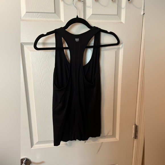 Workout Tank Top - Picture 3 of 4